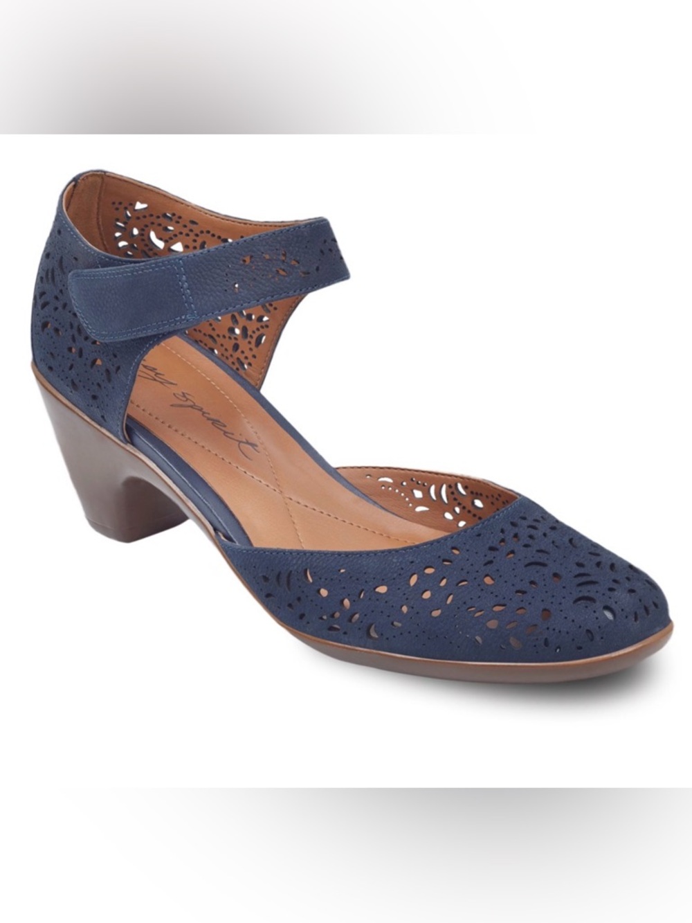 Easy Spirit Cindie Mary Jane Heels 
Size 6